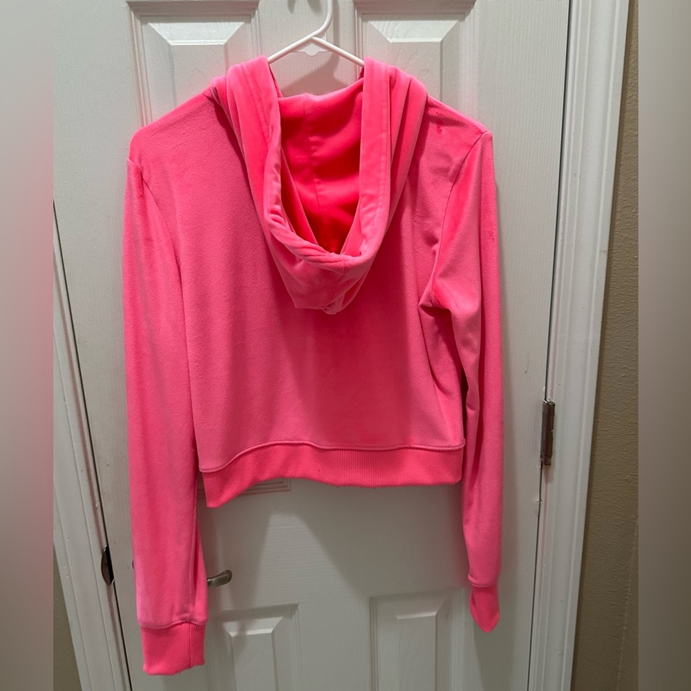 Aerie hot pink Velour Cropped Hoodie
Jacket size medium - Picture 9 of 12